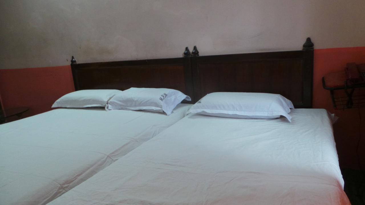 M.P.M. Guest House Пондичерри Экстерьер фото